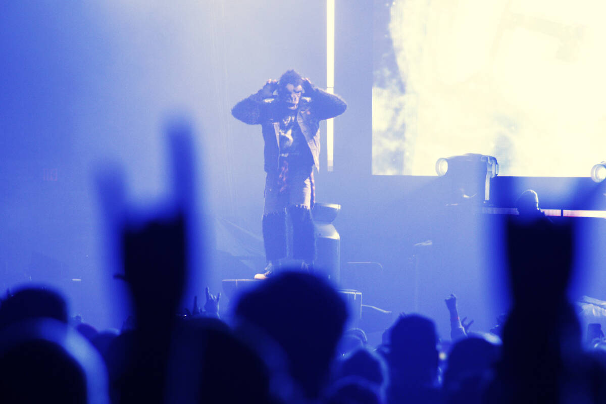 Punk legends Offspring , Bad Religion supercharge Vancouver Island arena | Tofino / Ucluelet Westerly News